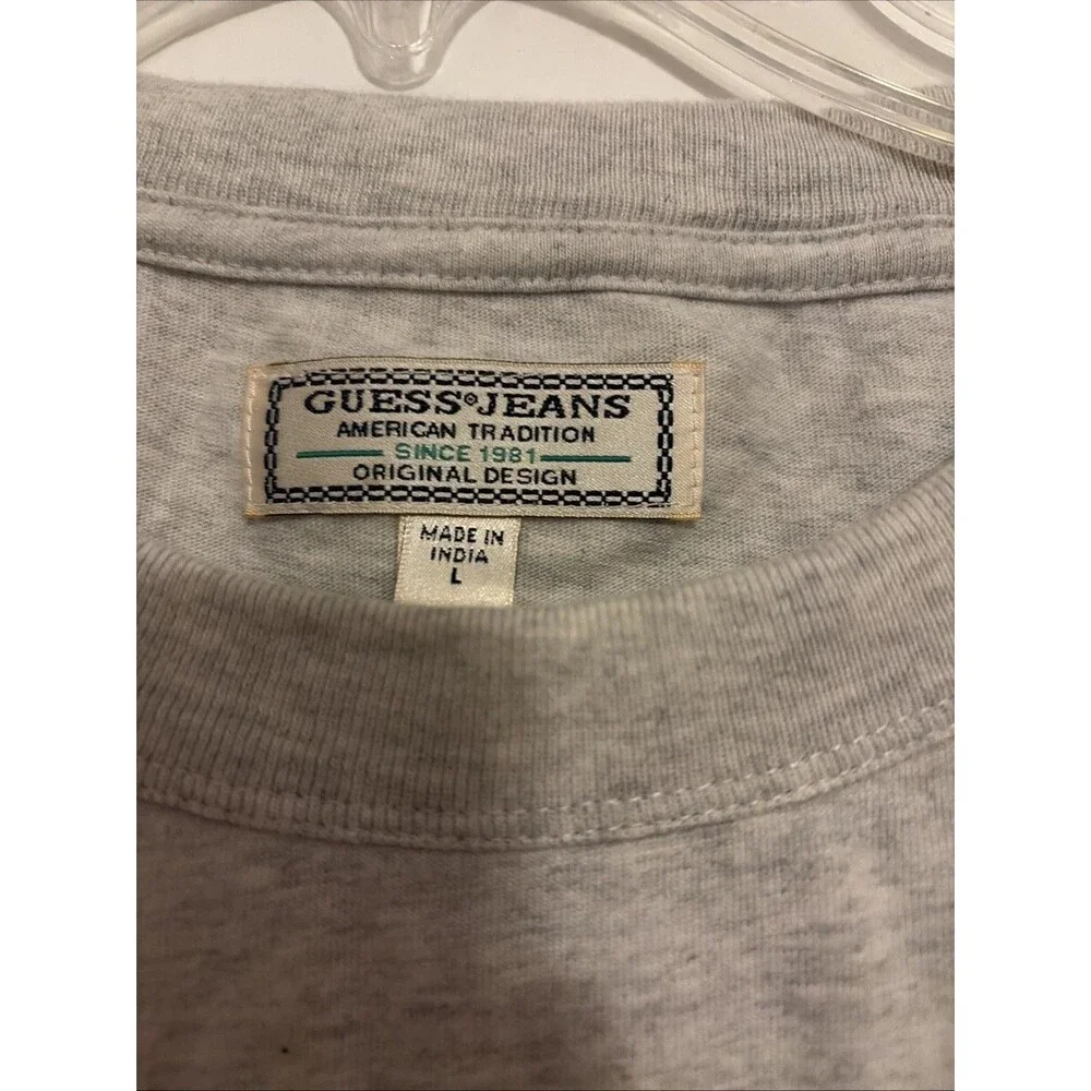 Guess Jeans Original Design Red Logo T-Shirt Grey Vintage Style Men’s Large - Picture 3 of 4
